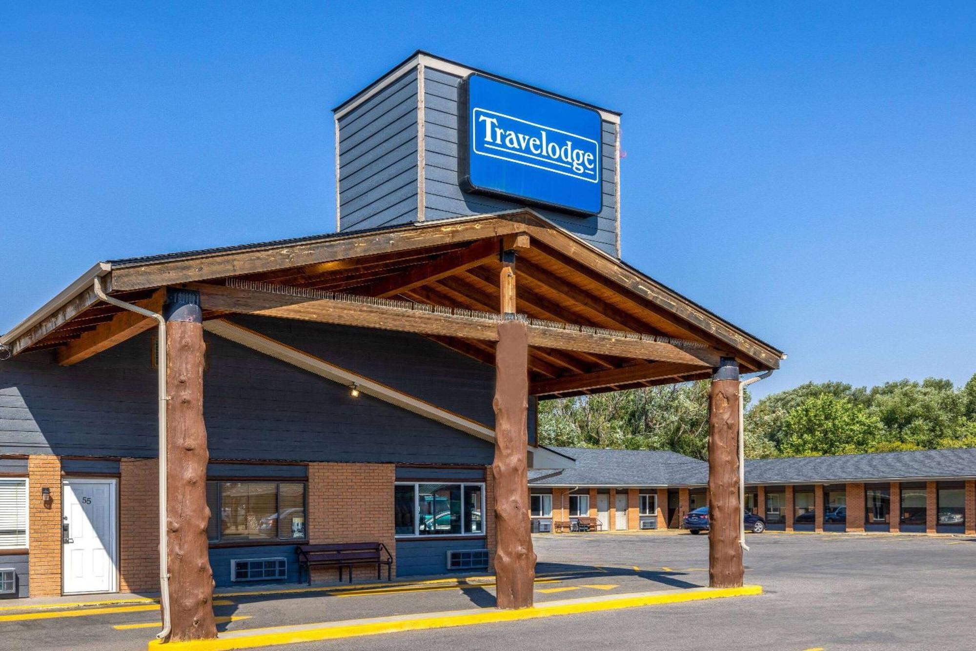 Travelodge By Wyndham Ливингстън Екстериор снимка